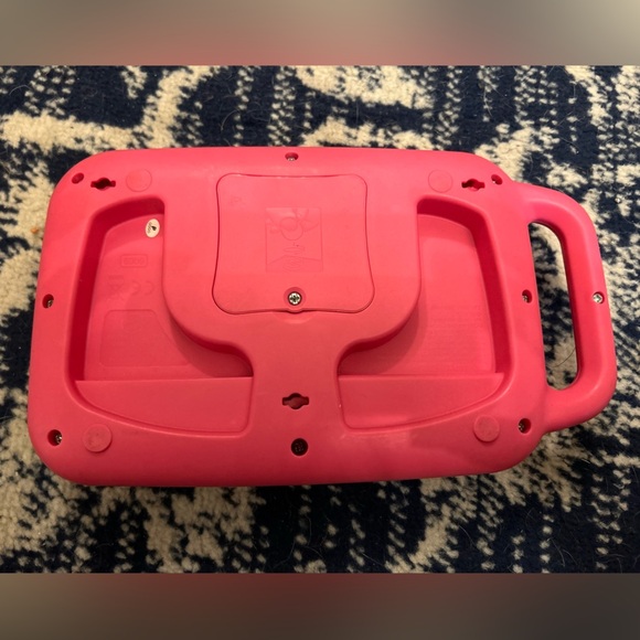 LeapFrog 2-in-1 LeapTop Touch Pink - Picture 3 of 3